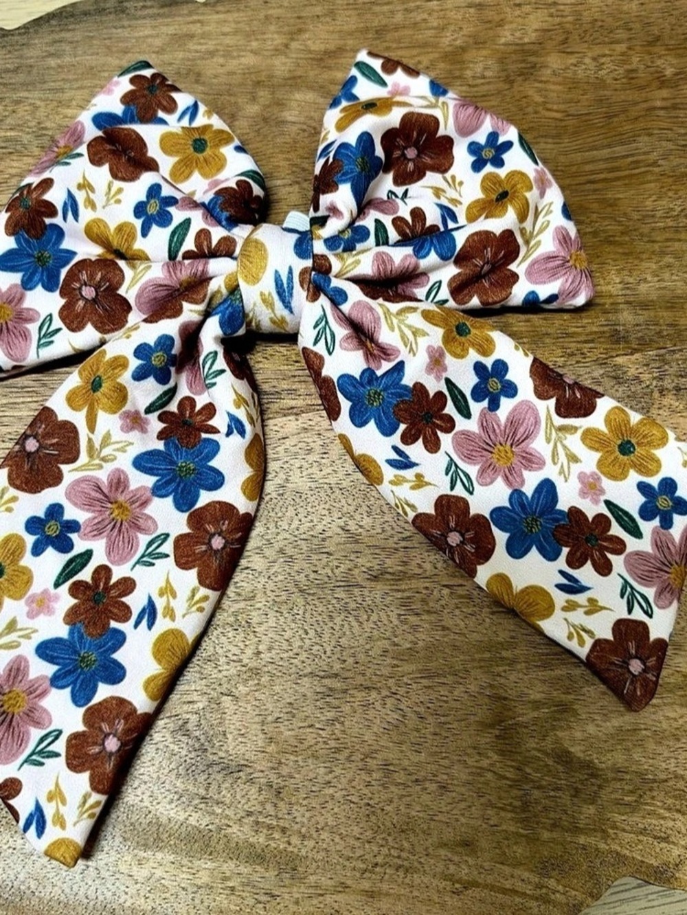 Griffy & Drake Sailor Bow Floral Dog Bow in White Large